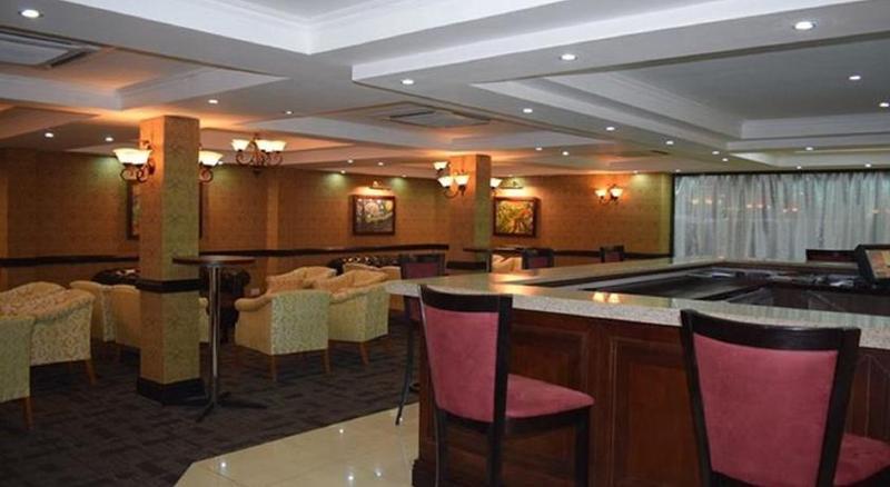 Hotel Sunbird Capital Lilongwe Esterno foto