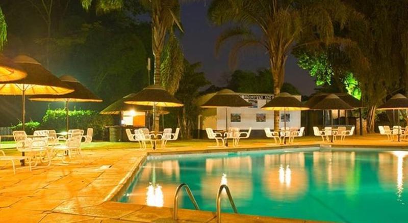 Hotel Sunbird Capital Lilongwe Esterno foto